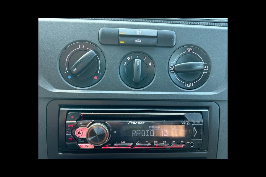 Volkswagen Caddy 1.4 TGI L2H1 EcoFuel Maxi PDC I 1e EIGENAAR I COMPLETE ONDERHOUDSHISTORIE I RIJDEN OP GROEN GAS = CO2 NEUTRAAL NIEUWE DISTRIBUTIE Volkswagen Caddy 1.4 TGI L2H1 EcoFuel Maxi PDC I 1e EIGENAAR I COMPLETE ONDERHOUDSHISTORIE I RIJDEN OP GROEN GAS = CO2 NEUTRAAL NIEUWE DISTRIBUTIE