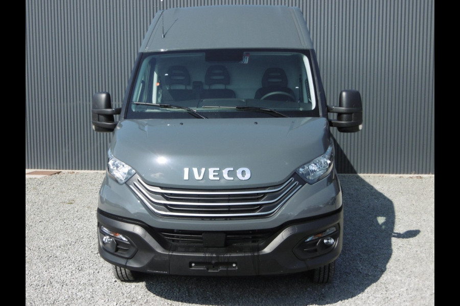 Iveco Daily 35C18HV 3.0 180PK 410L H2 Automaat Dubbel lucht | Airco | Navi | Camera | Trekhaak 3500kg