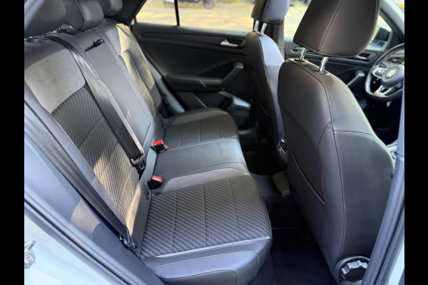 Volkswagen T-Roc 1.5 TSI Sport R-Line l Pano l Virtual l Climate l Xenon l ACC l Alcantara l