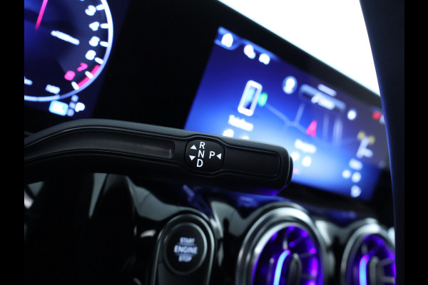 Mercedes-Benz GLA 250 e AMG Plug-In Hybride AMG Line | Night Pakket | Trekhaak | Dodehoek Assist | Sfeerverlichting. Inclusief 24 maanden MB Certified garantie voor Europa.