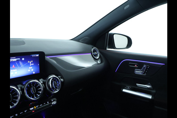 Mercedes-Benz GLA 250 e AMG Plug-In Hybride AMG Line | Night Pakket | Trekhaak | Dodehoek Assist | Sfeerverlichting. Inclusief 24 maanden MB Certified garantie voor Europa.