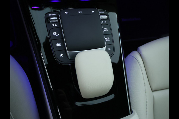 Mercedes-Benz A-Klasse 180 Business Solution Luxury Sfeerverlichting | Apple CarPlay | Ledkoplampen | Spiegelpakket. Inclusief 24 maanden MB Certified garantie voor Europa.