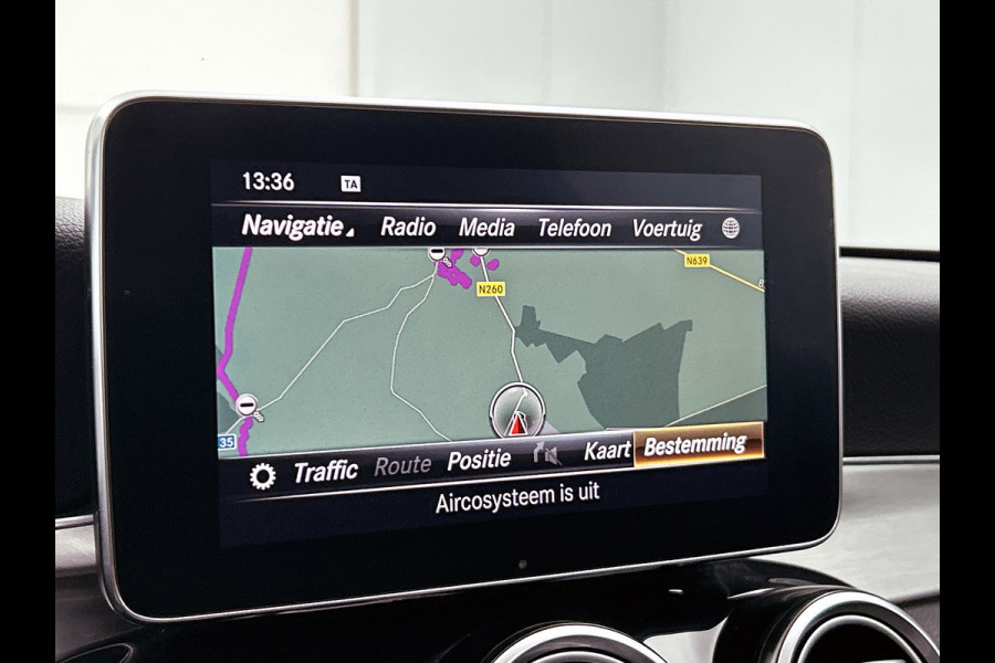 Mercedes-Benz C-Klasse 200 4MATIC AMG Line (Dealer onderH, Panorama, Carplay, Navi Groot, Camera, StoelV, Etc)