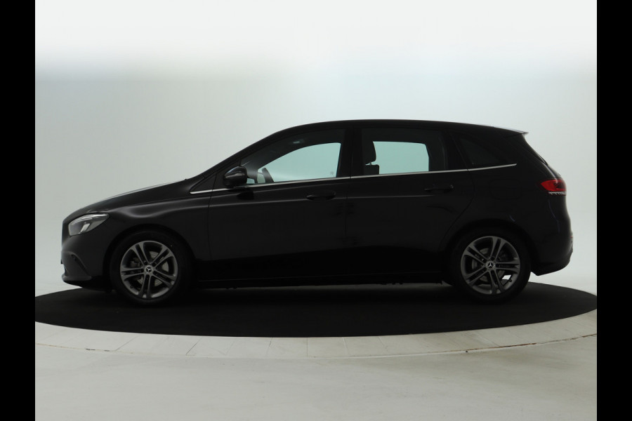 Mercedes-Benz B-Klasse 180 Advantage Achteruitrijcamera | Ledkoplampen | EASY PACK achterklep | Spiegelpakket. Inclusief 24 maanden MB Certified garantie voor Europa.