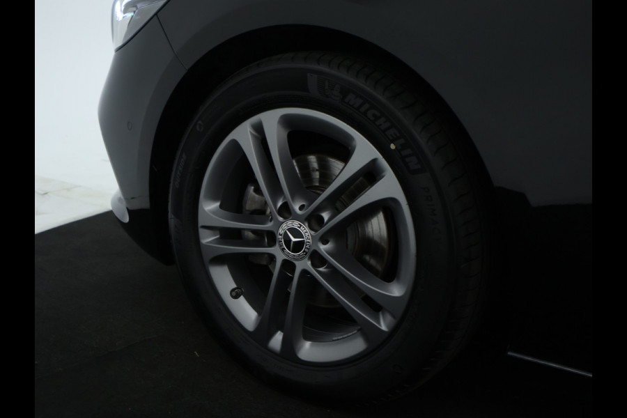 Mercedes-Benz B-Klasse 180 Advantage Achteruitrijcamera | Ledkoplampen | EASY PACK achterklep | Spiegelpakket. Inclusief 24 maanden MB Certified garantie voor Europa.