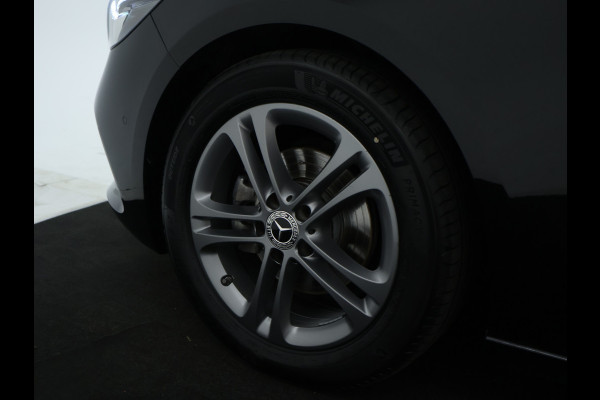 Mercedes-Benz B-Klasse 180 Advantage Achteruitrijcamera | Ledkoplampen | EASY PACK achterklep | Spiegelpakket. Inclusief 24 maanden MB Certified garantie voor Europa.