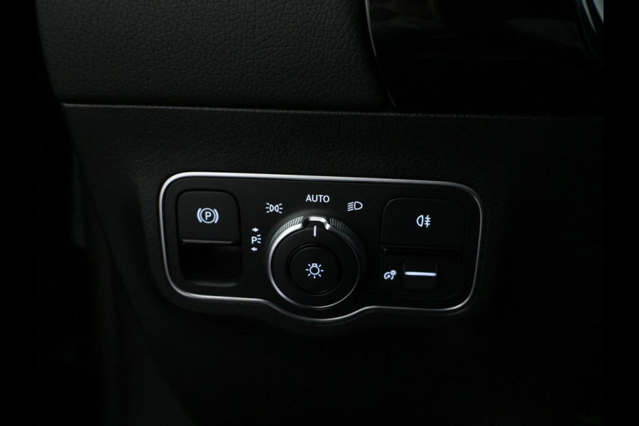 Mercedes-Benz B-Klasse 180 Advantage Achteruitrijcamera | Ledkoplampen | EASY PACK achterklep | Spiegelpakket. Inclusief 24 maanden MB Certified garantie voor Europa.