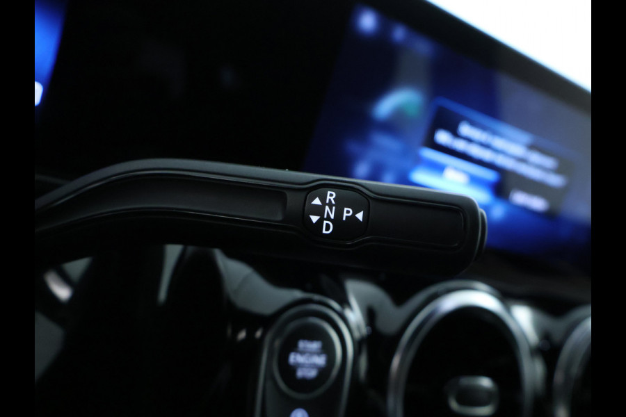 Mercedes-Benz B-Klasse 180 Advantage Achteruitrijcamera | Ledkoplampen | EASY PACK achterklep | Spiegelpakket. Inclusief 24 maanden MB Certified garantie voor Europa.