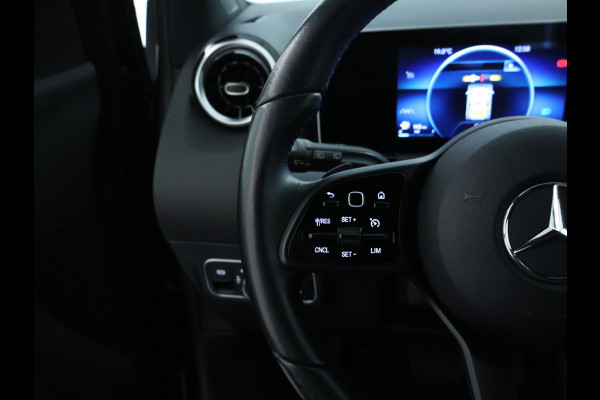 Mercedes-Benz B-Klasse 180 Advantage Achteruitrijcamera | Ledkoplampen | EASY PACK achterklep | Spiegelpakket. Inclusief 24 maanden MB Certified garantie voor Europa.