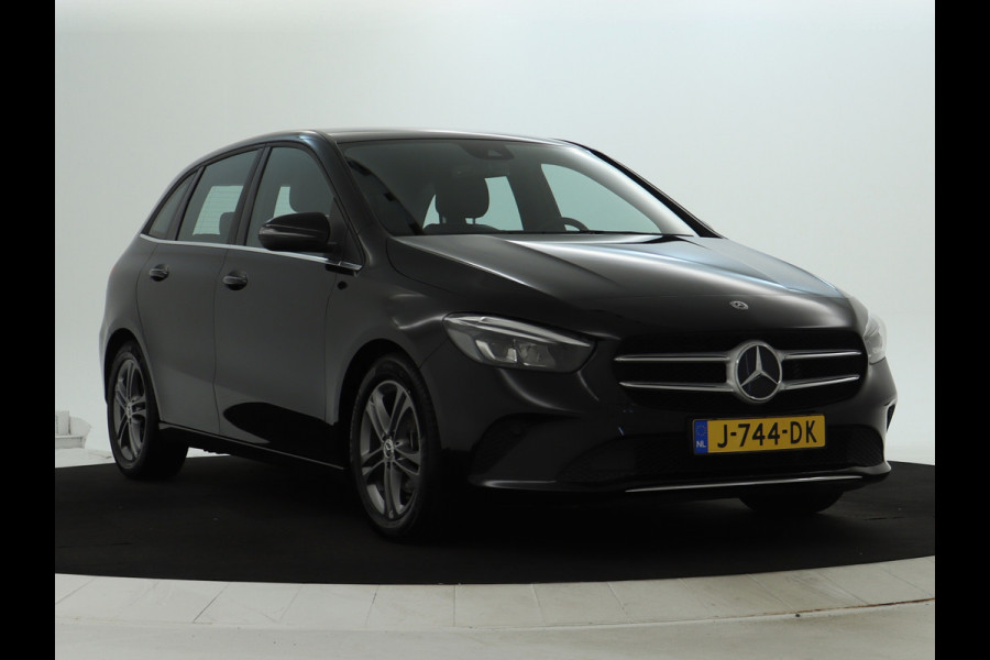 Mercedes-Benz B-Klasse 180 Advantage Achteruitrijcamera | Ledkoplampen | EASY PACK achterklep | Spiegelpakket. Inclusief 24 maanden MB Certified garantie voor Europa.
