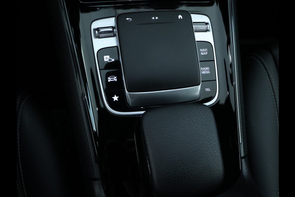 Mercedes-Benz B-Klasse 180 Advantage Achteruitrijcamera | Ledkoplampen | EASY PACK achterklep | Spiegelpakket. Inclusief 24 maanden MB Certified garantie voor Europa.