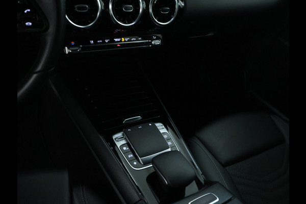 Mercedes-Benz B-Klasse 180 Advantage Achteruitrijcamera | Ledkoplampen | EASY PACK achterklep | Spiegelpakket. Inclusief 24 maanden MB Certified garantie voor Europa.