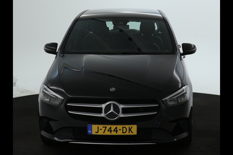 Mercedes-Benz B-Klasse 180 Advantage Achteruitrijcamera | Ledkoplampen | EASY PACK achterklep | Spiegelpakket. Inclusief 24 maanden MB Certified garantie voor Europa.