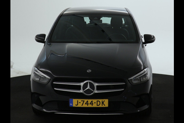 Mercedes-Benz B-Klasse 180 Advantage Achteruitrijcamera | Ledkoplampen | EASY PACK achterklep | Spiegelpakket. Inclusief 24 maanden MB Certified garantie voor Europa.