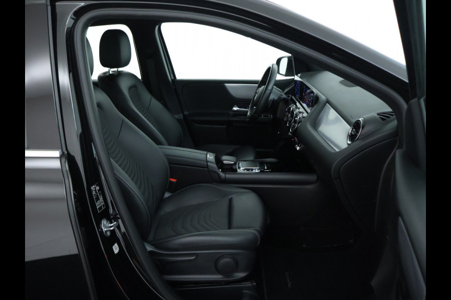 Mercedes-Benz B-Klasse 180 Advantage Achteruitrijcamera | Ledkoplampen | EASY PACK achterklep | Spiegelpakket. Inclusief 24 maanden MB Certified garantie voor Europa.