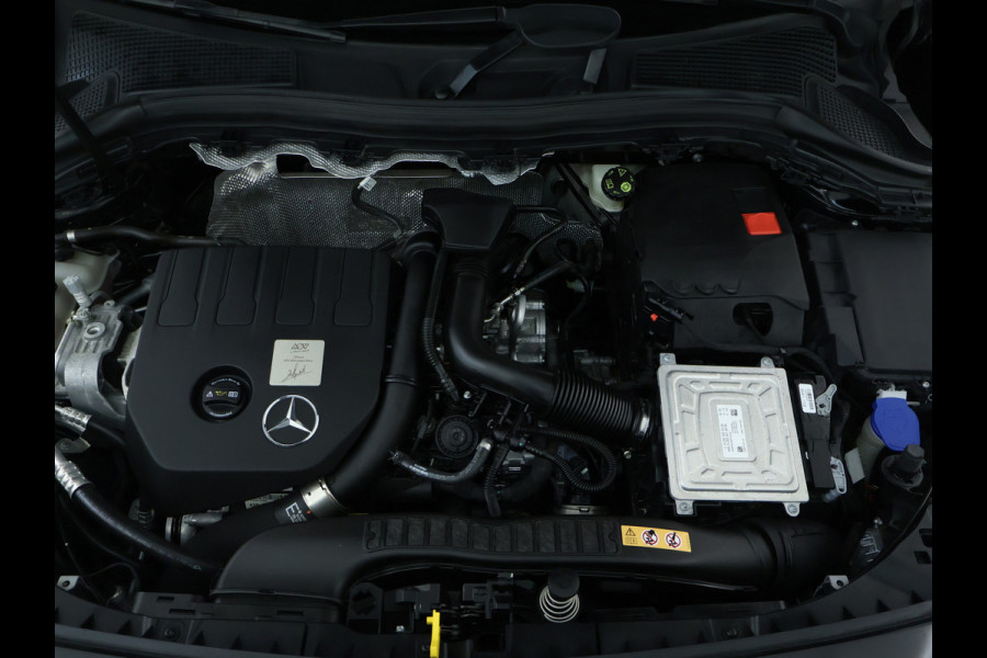 Mercedes-Benz B-Klasse 180 Advantage Achteruitrijcamera | Ledkoplampen | EASY PACK achterklep | Spiegelpakket. Inclusief 24 maanden MB Certified garantie voor Europa.