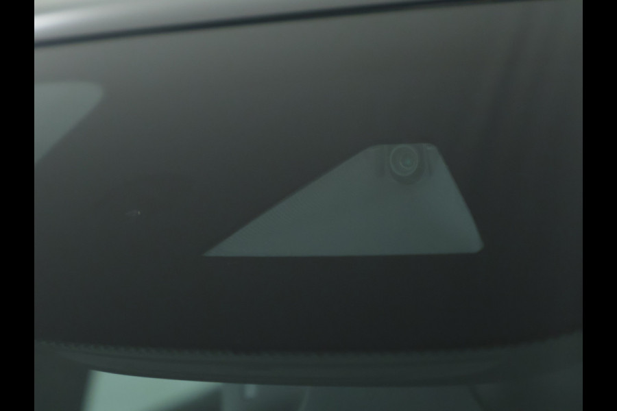 Mercedes-Benz B-Klasse 180 Advantage Achteruitrijcamera | Ledkoplampen | EASY PACK achterklep | Spiegelpakket. Inclusief 24 maanden MB Certified garantie voor Europa.