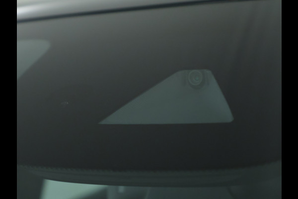 Mercedes-Benz B-Klasse 180 Advantage Achteruitrijcamera | Ledkoplampen | EASY PACK achterklep | Spiegelpakket. Inclusief 24 maanden MB Certified garantie voor Europa.