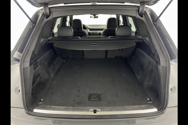 Audi SQ7 4.0 TDI Quattro Pro Line + Aut. *PANO | LUXURY-LEATHER | FULL-LED | DIGI-COCKPIT | BOSE-SOUND | KEYLESS | CAMERA | NAVI-FULLMAP | HEATED/VENTILATED-COMFORTSEATS | SHIFT-PADDLES | CARBON-INLAY | ECC | ADAPTIVE-CRUISE |