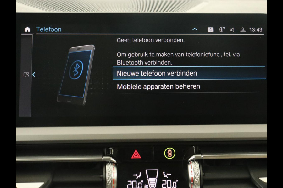 BMW 3-serie 330e Advantage | Leder | Harman/Kardon | Carplay | Live Cockpit | DAB | Camera | Park Assist | Navigatie | Full LED | PHEV | Plug In