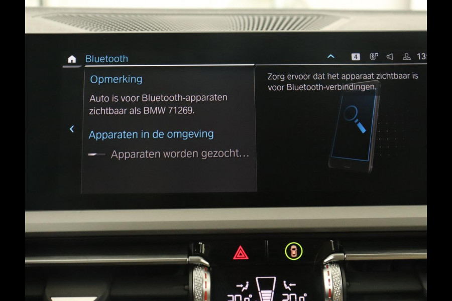 BMW 3-serie 330e Advantage | Leder | Harman/Kardon | Carplay | Live Cockpit | DAB | Camera | Park Assist | Navigatie | Full LED | PHEV | Plug In