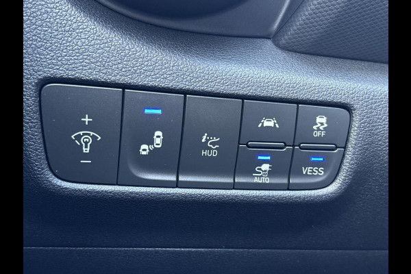 Hyundai Kona EV Premium 64 kWh