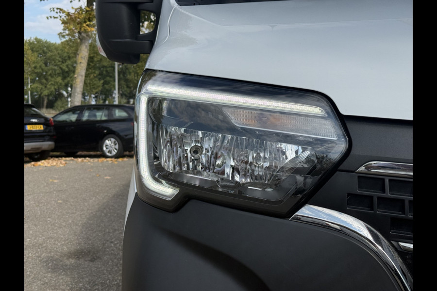 Renault Master T35 2.3 dCi 135 L2H2 | Trekhaak | Navi | Carplay | Cruisec. | LED