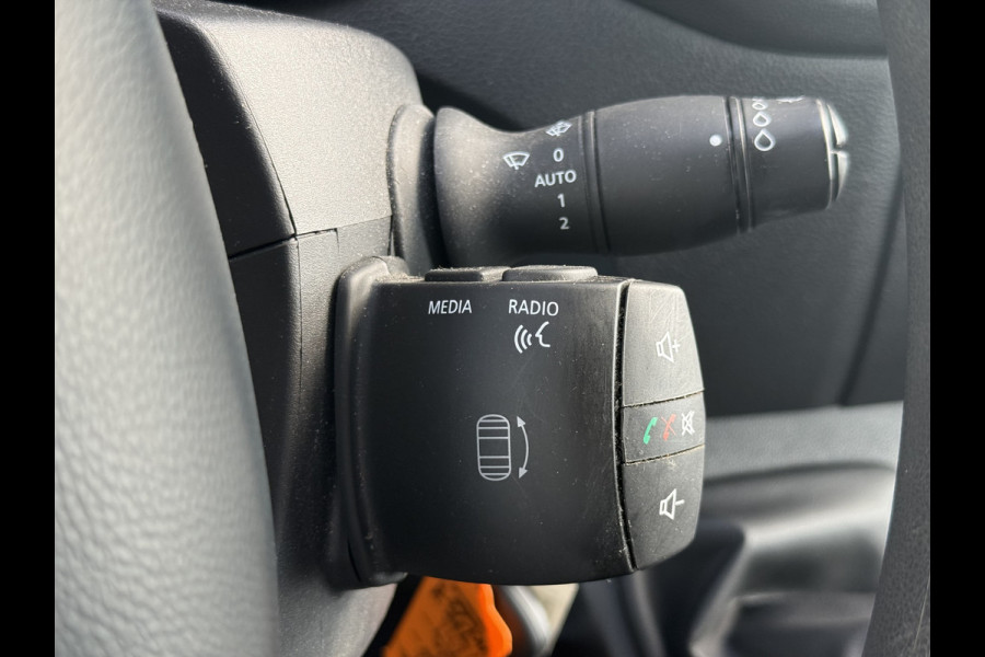 Renault Master T35 2.3 dCi 135 L2H2 | Trekhaak | Navi | Carplay | Cruisec. | LED