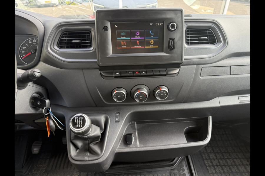 Renault Master T35 2.3 dCi 135 L2H2 | Trekhaak | Navi | Carplay | Cruisec. | LED
