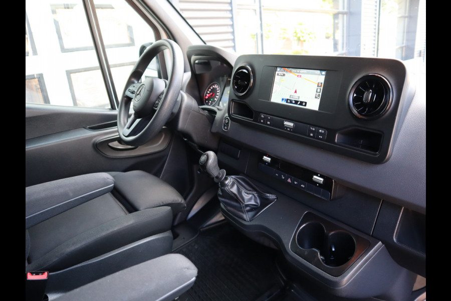 Mercedes-Benz Sprinter 315 CDI Euro 6 L3H2 RWD - MBUX - Trekhaak - Cruise - Camera - NL Auto Mercedes-Benz Sprinter 315 CDI Euro 6 L3H2 RWD - MBUX - Trekhaak - Cruise - Camera - NL Auto