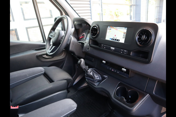 Mercedes-Benz Sprinter 315 CDI Euro 6 L3H2 RWD - MBUX - Trekhaak - Cruise - Camera - NL Auto Mercedes-Benz Sprinter 315 CDI Euro 6 L3H2 RWD - MBUX - Trekhaak - Cruise - Camera - NL Auto