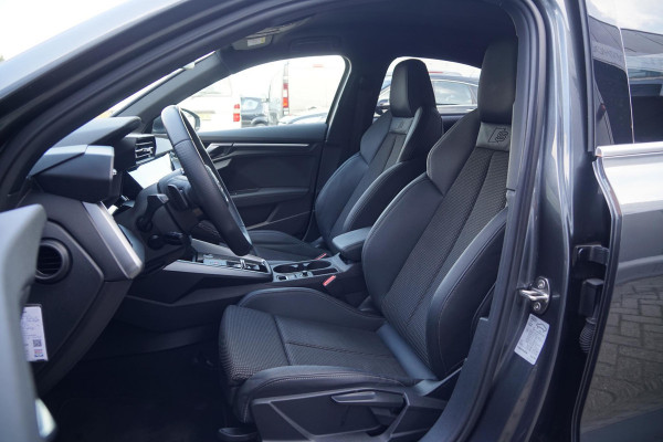 Audi A3 Limousine 30 TFSI S edition + SPORTSTOELEN / LED / SFEERVERLICHTING