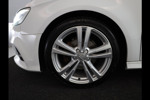Audi A3 Sportback 1.0 TFSI Sport S Line Edition 115pk 6bak| 18'LM-velgen| Navi| Parksensors| LED|