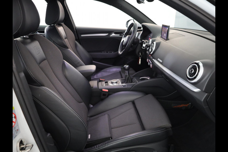 Audi A3 Sportback 1.0 TFSI Sport S Line Edition 115pk 6bak| 18'LM-velgen| Navi| Parksensors| LED|