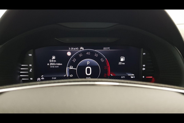 Škoda Kamiq 1.0 TSI 110pk DSG Style Drive 125 | Navigatie | Climate Control | DAB | Digitale cockpit | Cruise Control adaptive | Parkeer sensoren V+A | Stoelverwarming