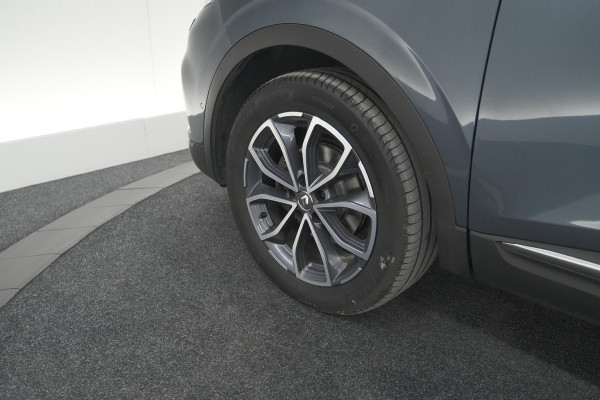 Renault Kadjar TCe 160 EDC Intens | Trekhaak | Camera | Dodehoekdetectie | Apple Carplay | Stoelverwarming