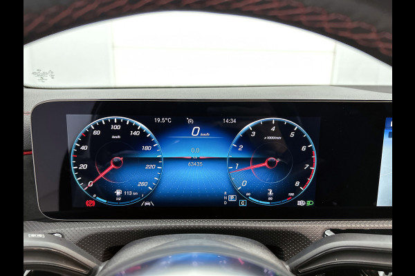 Mercedes-Benz CLA-Klasse Shooting Brake 180 AMG Upgrade Edition(Dealer onderH, Panorama, Sfeerverlichting, Navigatie, StoelV, Etc)