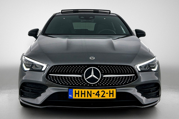 Mercedes-Benz CLA-Klasse Shooting Brake 180 AMG Upgrade Edition(Dealer onderH, Panorama, Sfeerverlichting, Navigatie, StoelV, Etc)