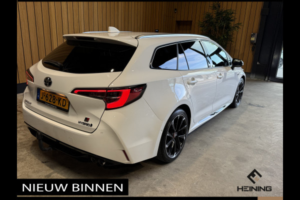 Toyota Corolla Touring Sports 2.0 Hybrid Business GR-Sport Trekhaak. Apple-carplay. Head-up display. Hollandse auto met NAP