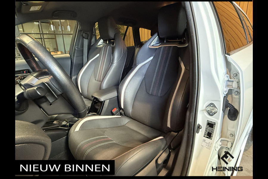 Toyota Corolla Touring Sports 2.0 Hybrid Business GR-Sport Trekhaak. Apple-carplay. Head-up display. Hollandse auto met NAP