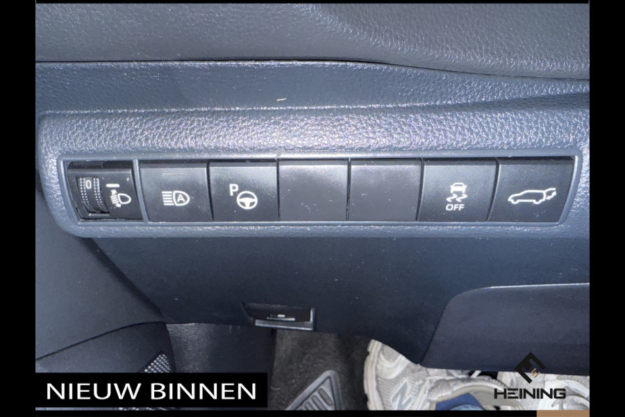 Toyota Corolla Touring Sports 2.0 Hybrid Business GR-Sport Trekhaak. Apple-carplay. Head-up display. Hollandse auto met NAP