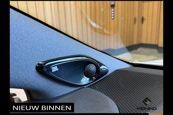 Toyota Corolla Touring Sports 2.0 Hybrid Business GR-Sport Trekhaak. Apple-carplay. Head-up display. Hollandse auto met NAP