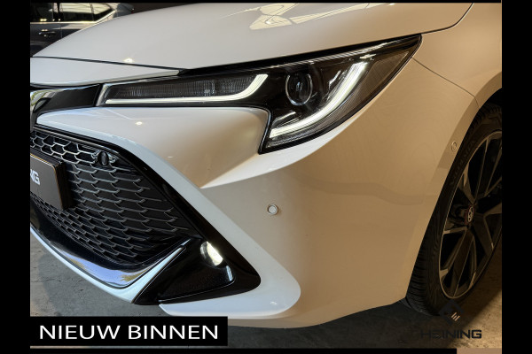Toyota Corolla Touring Sports 2.0 Hybrid Business GR-Sport Trekhaak. Apple-carplay. Head-up display. Hollandse auto met NAP