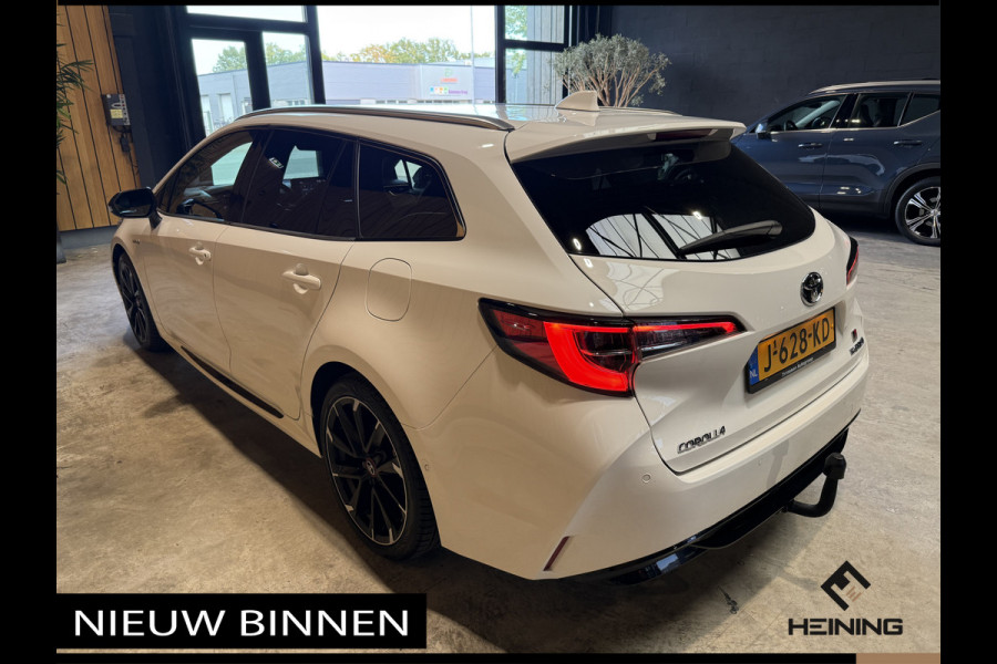 Toyota Corolla Touring Sports 2.0 Hybrid Business GR-Sport Trekhaak. Apple-carplay. Head-up display. Hollandse auto met NAP