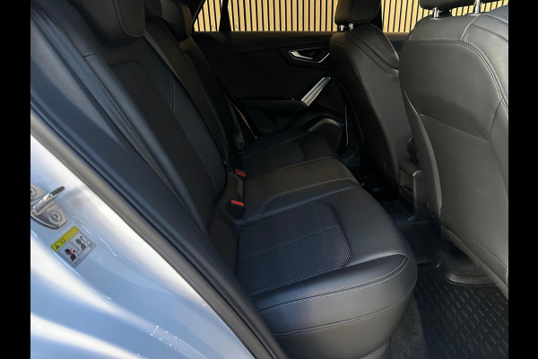 Audi Q2 35 TFSI Edition one S Line - Pano - Trekhaak