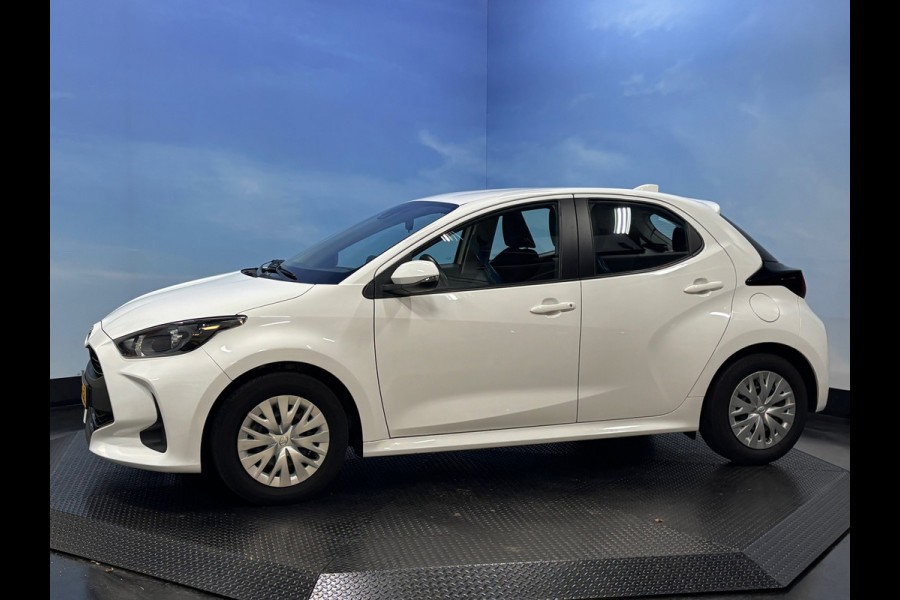 Toyota Yaris 1.0 VVT-i x-play Airco | Camera | Navi| Elktr pakket.