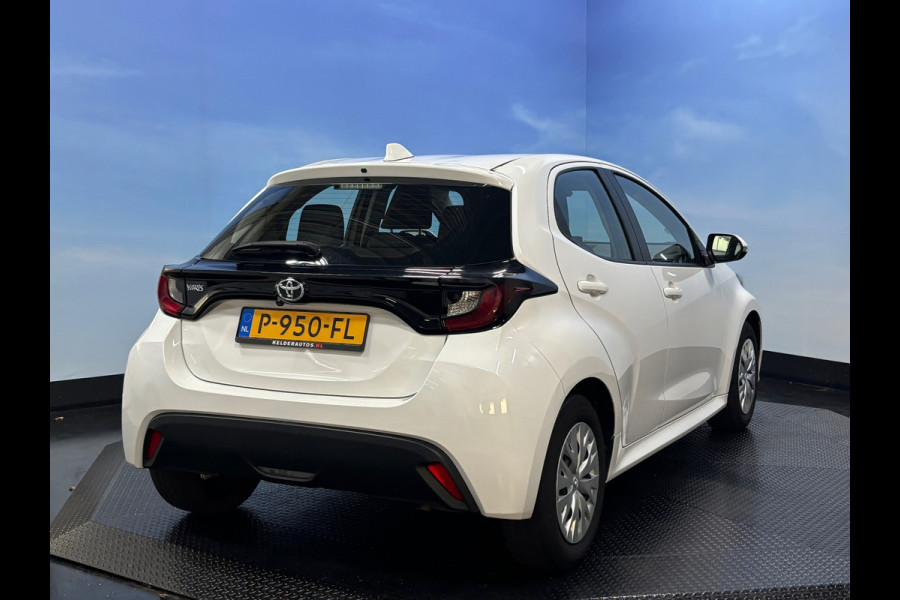Toyota Yaris 1.0 VVT-i x-play Airco | Camera | Navi| Elktr pakket.