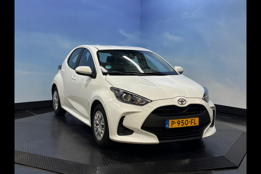 Toyota Yaris 1.0 VVT-i x-play Airco | Camera | Navi| Elktr pakket.