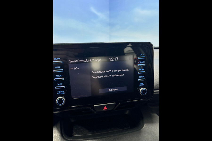 Toyota Yaris 1.0 VVT-i x-play Airco | Camera | Navi| Elktr pakket.