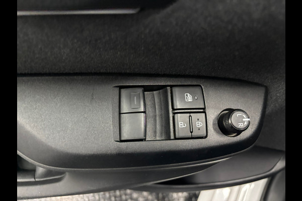Toyota Yaris 1.0 VVT-i x-play Airco | Camera | Navi| Elktr pakket.